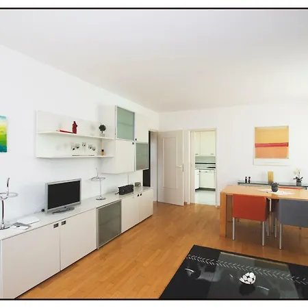 Schoene Mit Panoramablick Apartment Locarno