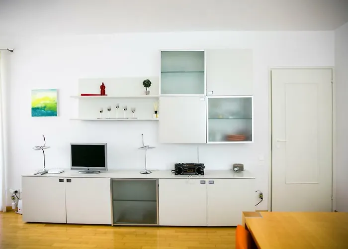 Schoene Mit Panoramablick Apartament Locarno