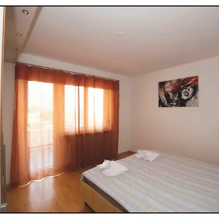 公寓 Schoene Mit Panoramablick 洛迦诺