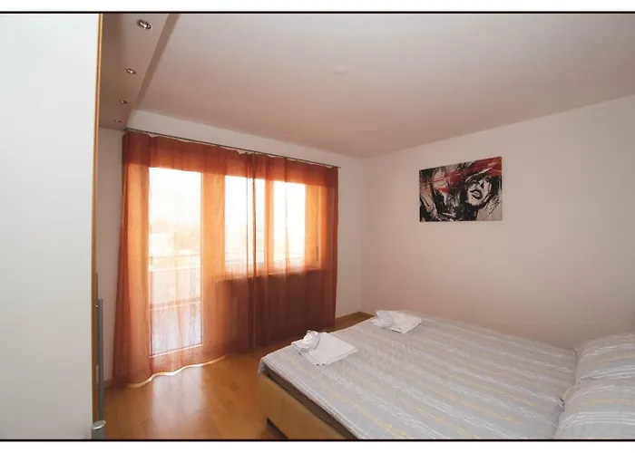 公寓 Schoene Mit Panoramablick 洛迦诺